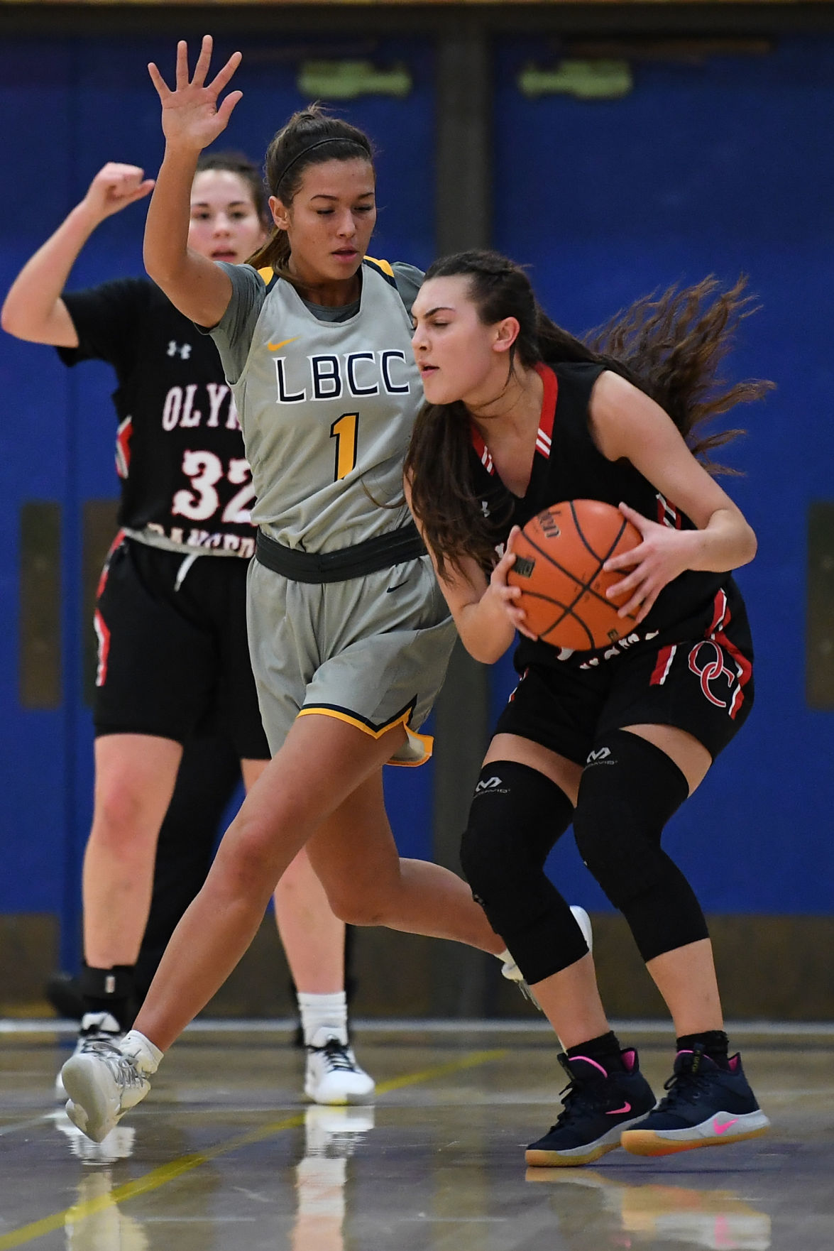 122019-dh-gallery114-spt-lbcc womens bb-leonn.JPG